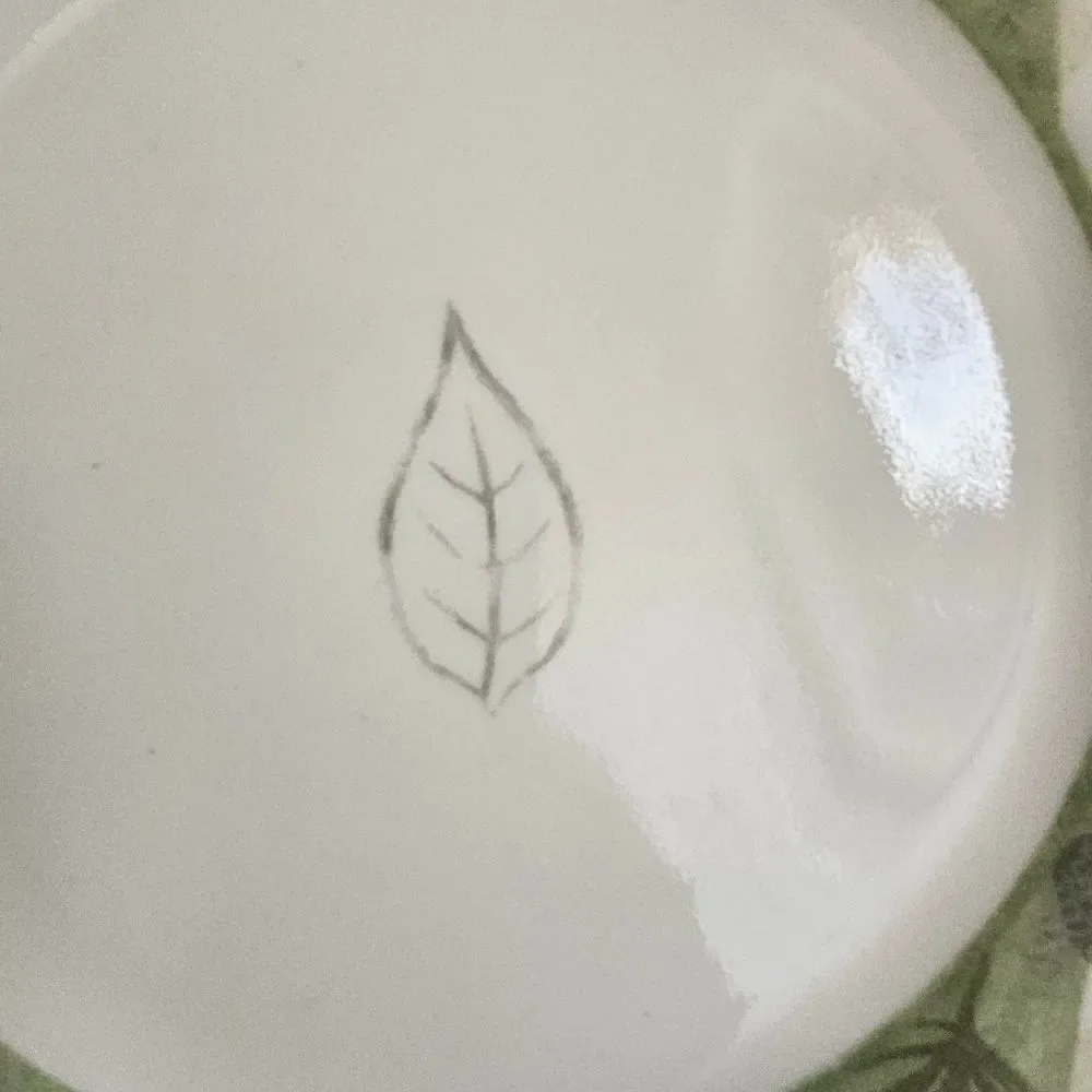 Corelle Textured Leaves